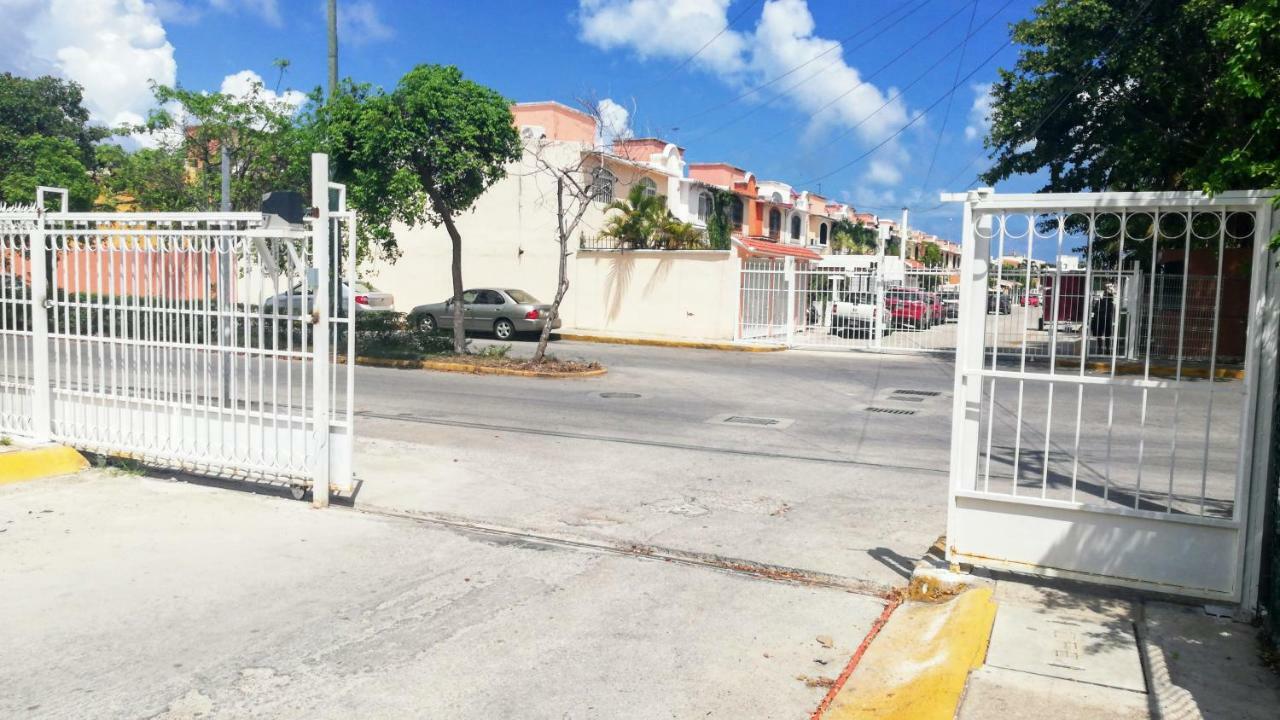 Style House In Cancun Apartment Exterior photo